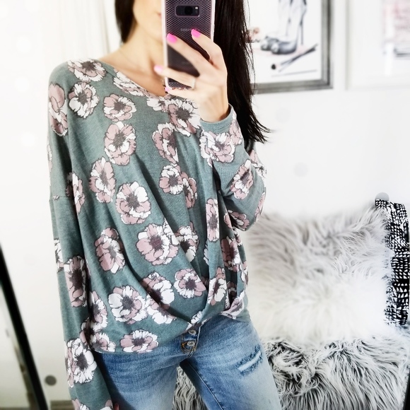 Last1️⃣Spring Floral Top Boho French Terry Top - Picture 2 of 8